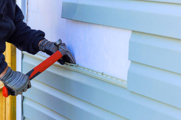 Reliable Emergency Siding Repair contractor in Washington, IL by Creative Siding